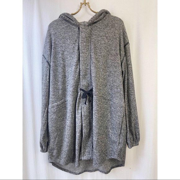 Soft grey tunic hoodie - Picture 2 of 5